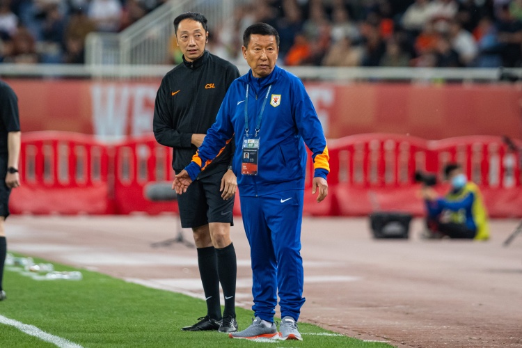 李璇：如果崔康熙不打算用年輕球員，干脆都外租鍛煉以免影響發(fā)展