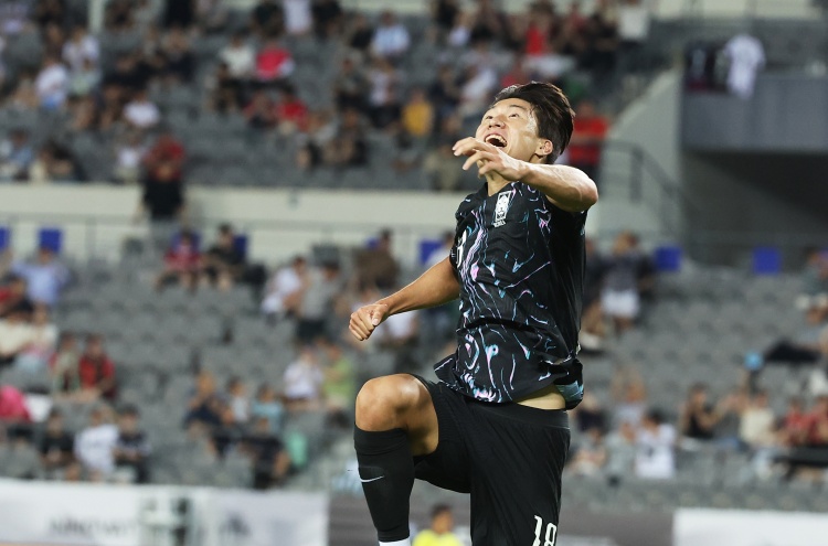 韓國前鋒：打進A級賽事處子球很開心 父子都入選國家隊不常見