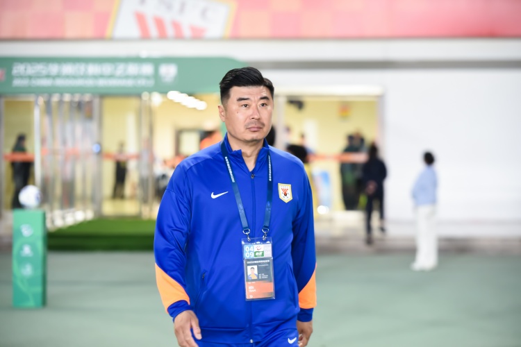 魯媒：泰山隊(duì)將于17日前往大連，預(yù)計(jì)超1500名球迷現(xiàn)場為球隊(duì)助威