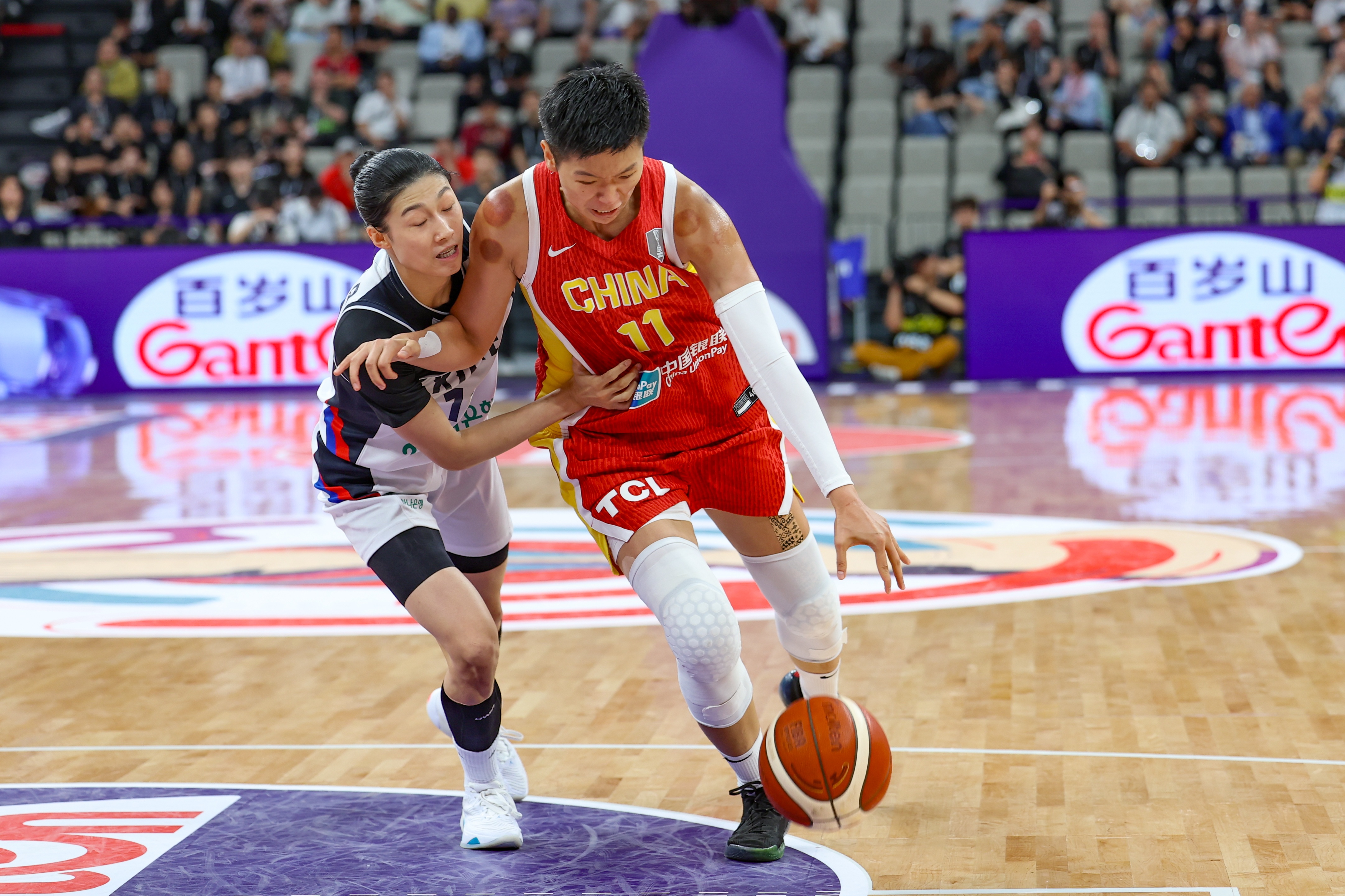 黃思靜：賽前研究過韓國(guó)女籃的防守 我們通過傳導(dǎo)&空切撕破防線