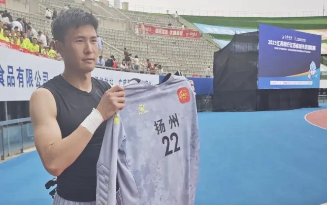 蘇州東吳門將李新宇19日中甲比賽結束后，20日將馳援蘇超揚州隊