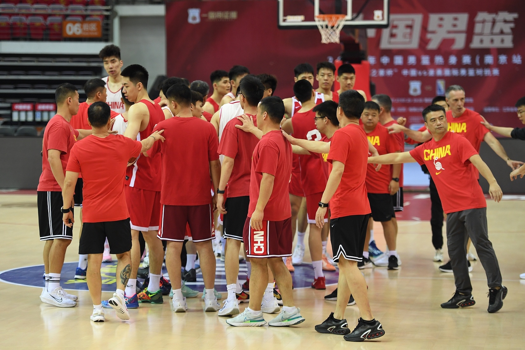 郭士強(qiáng)：球隊(duì)的專(zhuān)注力和執(zhí)行力都很好 這批隊(duì)員值得所有人尊重