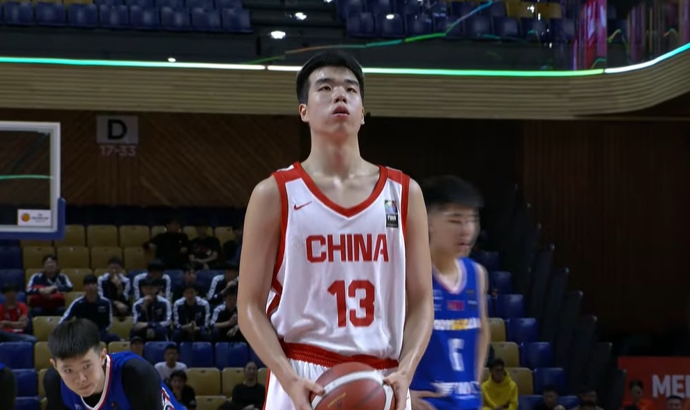 獨(dú)木難支！張懿趙杰35分鐘11中5拿到全隊(duì)最高13分外加5板2斷