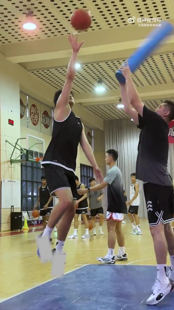 備戰(zhàn)NBA季前賽訓(xùn)練，相信過程！??